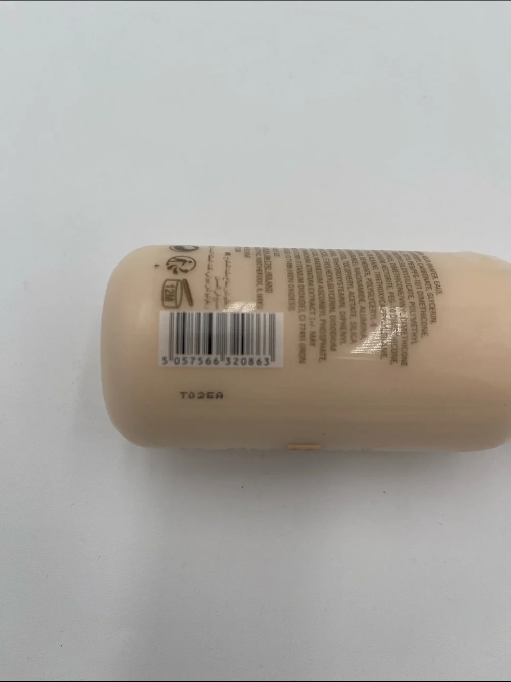 Revolution Glow Body Veil Face & Body Foundation - Light FO.2